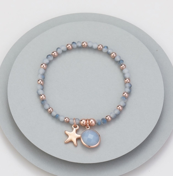 blue-beaded-stretchy-bracelet-with-stardisc-charm-rose-gold