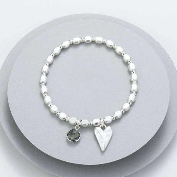 mini-cubed-stretchy-bracelet-with-heart-grey-stone-charms-silver