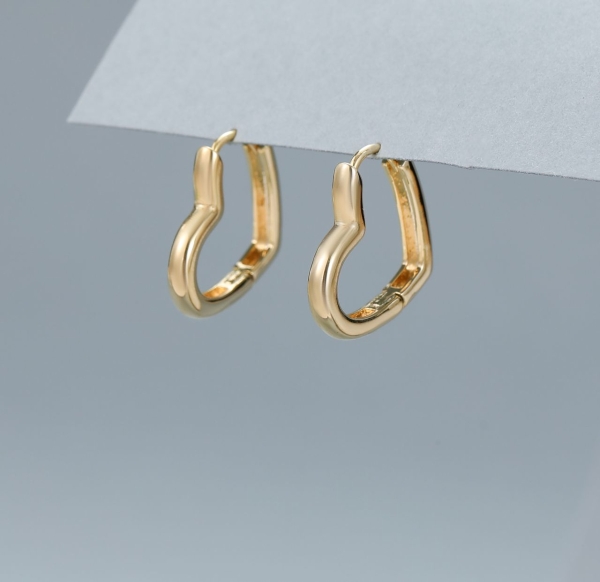 simple-heart-angled-hoop-earrings-gold