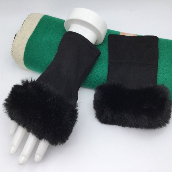 suedette-fur-trim-fingerless-mittens-black