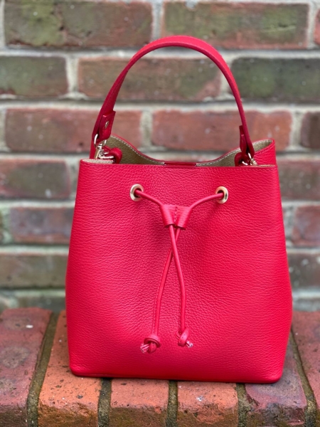 italian-leather-bucket-tassel-shoulder-bag-red
